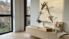 Wenig Platz – viel Weihnachtsgefühl: Vom Wandbaum bis zur 10‑Geschenke‑Regel